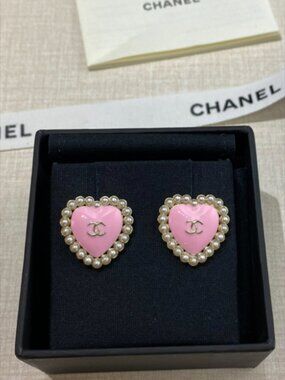 ✨ Chanel Heart Stud Earrings ✨